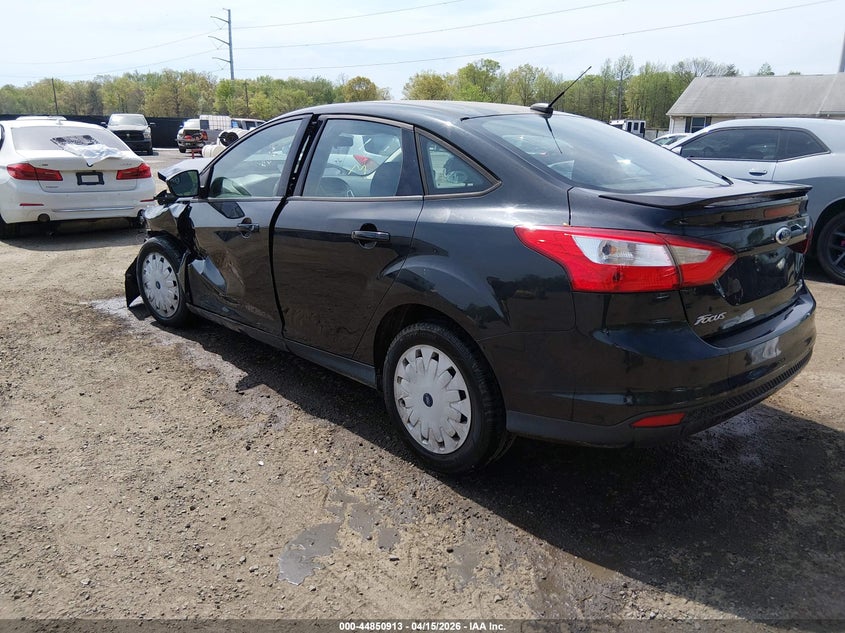 2013 Ford Focus 2.0 Se black Lot 111044850913 Vin 1FADP3F21DL174337