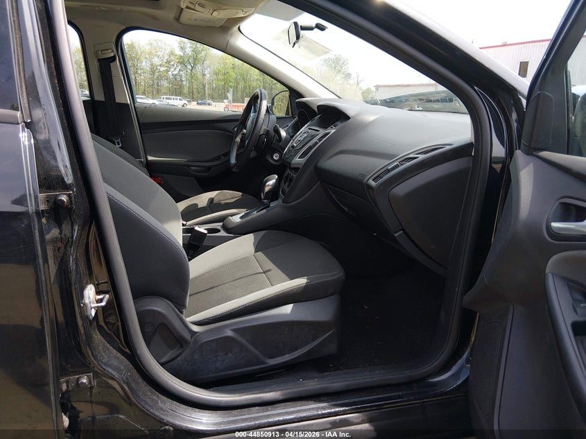 2013 Ford Focus 2.0 Se black Lot 111044850913 Vin 1FADP3F21DL174337
