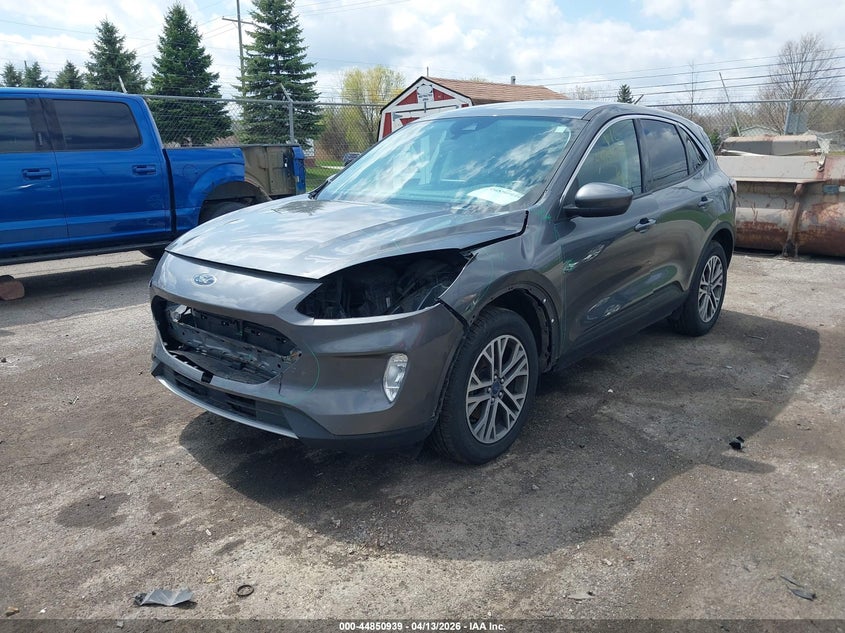 2022 FORD ESCAPE auction photo 2