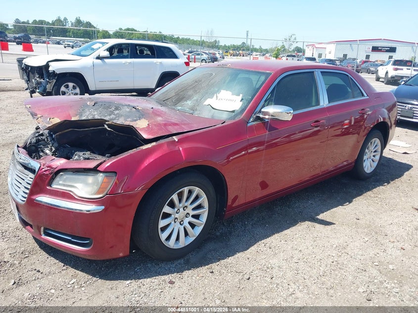 Vin: 2c3ccaag0eh118983, lot: 45348309, chrysler 300 20142