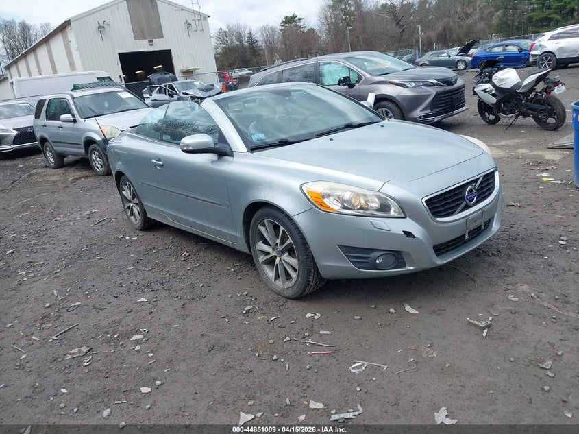 2011 Volvo C70 T5