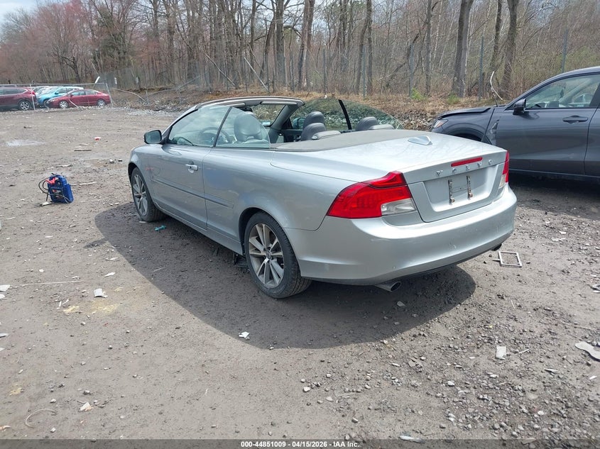 2011 Volvo C70 T5