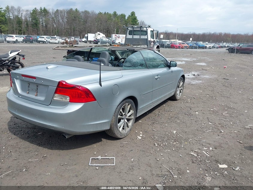 2011 Volvo C70 T5