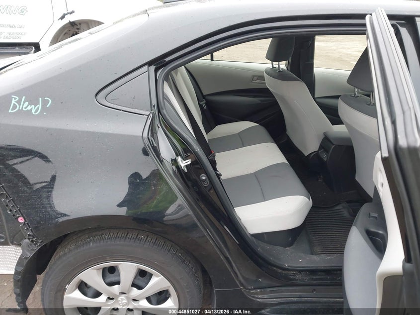 2024 TOYOTA COROLLA auction photo 8
