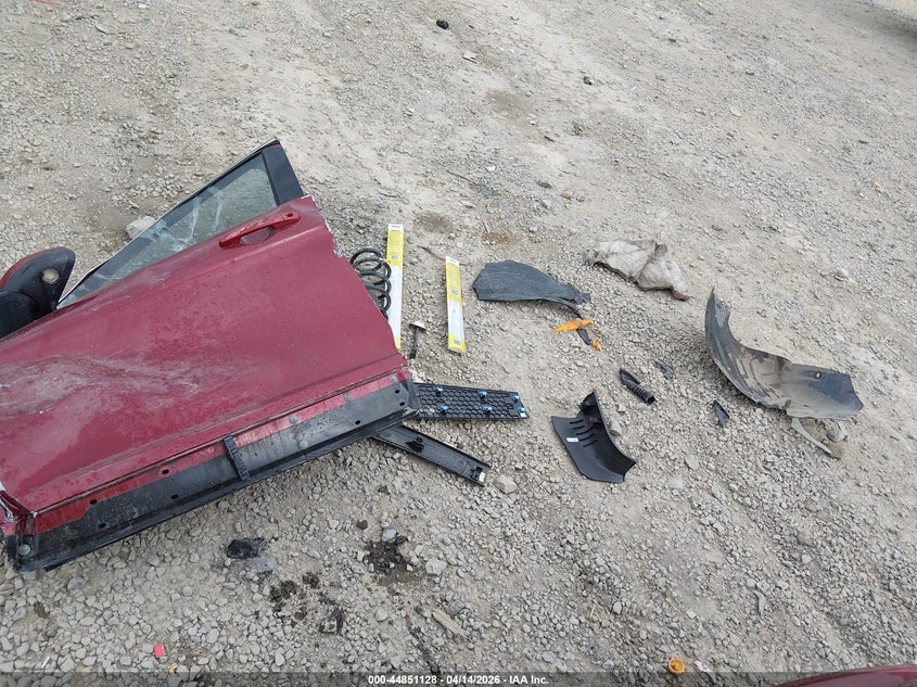 2015 Ford Taurus Sel VIN: 1FAHP2H87FG105547 Lot: 44851128