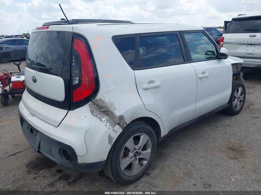 2017 KIA SOUL auction photo 4