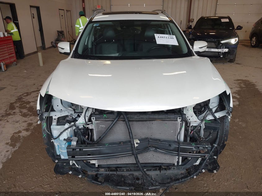 2017 Nissan Rogue Sl VIN: JN8AT2MV4HW024201 Lot: 44851240