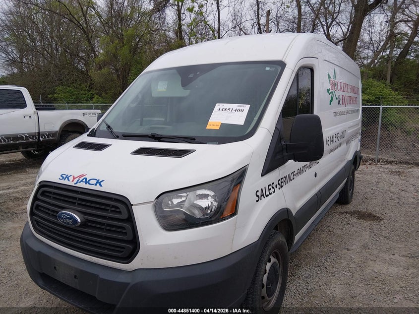 2017 Ford Transit 3.7 -250 white Lot 111044851400 Vin 1FTYR2CM4HKA27317