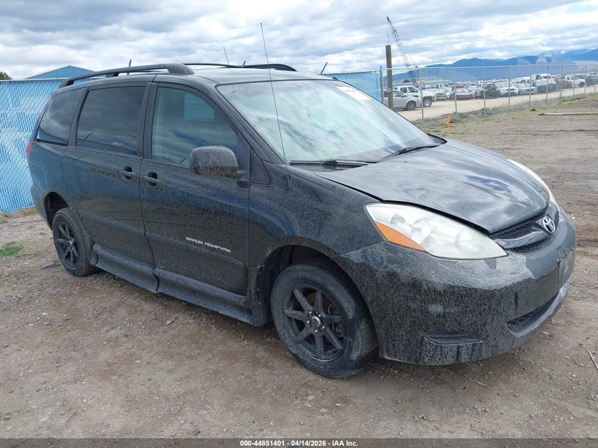 2008 Toyota Sienna Le