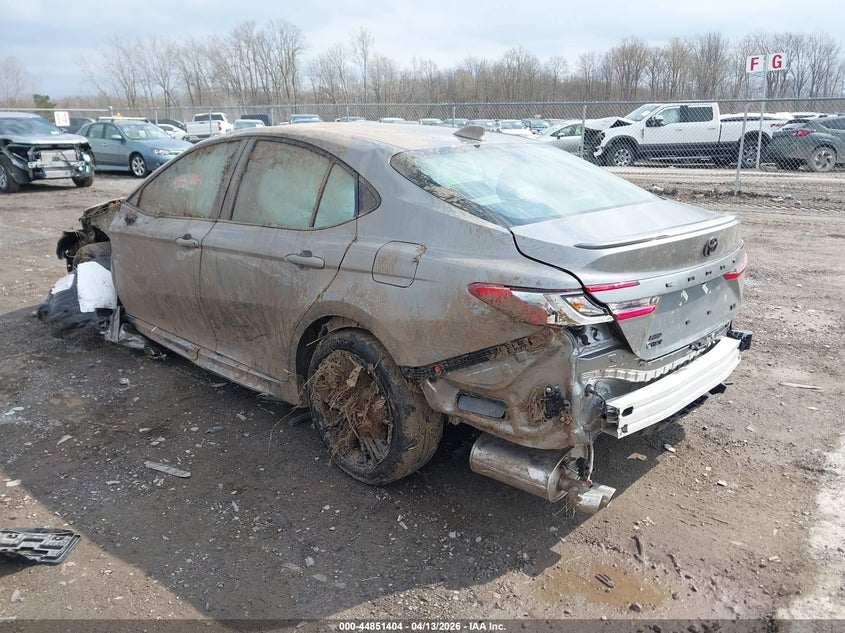 Vin: 4t1dbadk0tu550823, lot: 45348712, toyota camry se 20263