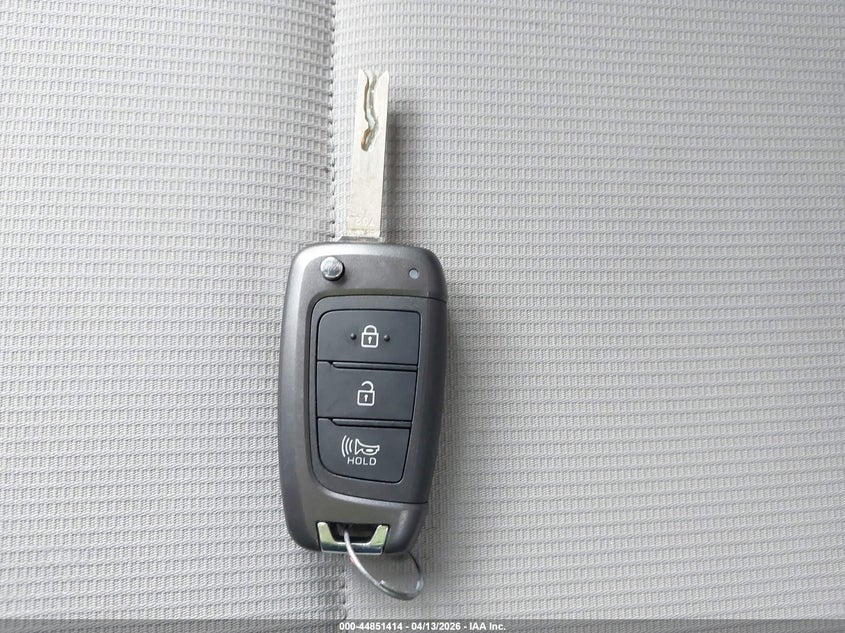 2020 Hyundai Venue Sel VIN: KMHRC8A32LU038585 Lot: 44851414