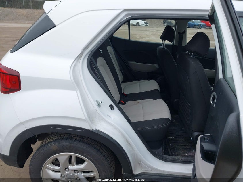 2020 Hyundai Venue Sel VIN: KMHRC8A32LU038585 Lot: 44851414