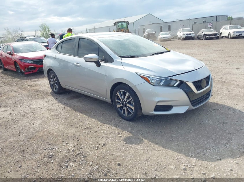 2021 NISSAN VERSA SV XTRONIC CVT