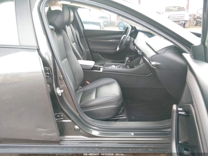 2023 Mazda 3 2.5 202 2.5 S Preferred grey Lot 111044851477 Vin 3MZBPACM6PM350035