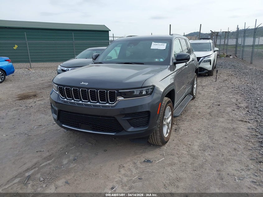 2024 Jeep Grand Cherokee Laredo X 4X4