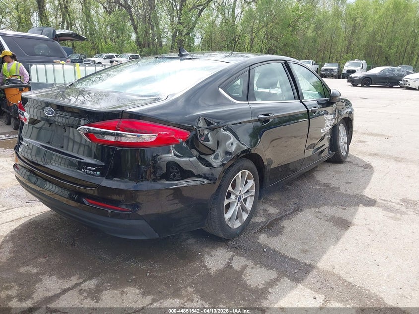 2019 Ford Fusion 2.0 Hybrid Se black Lot 111044851542 Vin 3FA6P0LU3KR139987