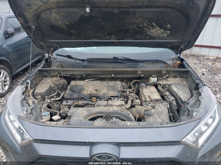 2020 Toyota Rav4 Xle VIN: 2T3W1RFV9LW096435 Lot: 44851619