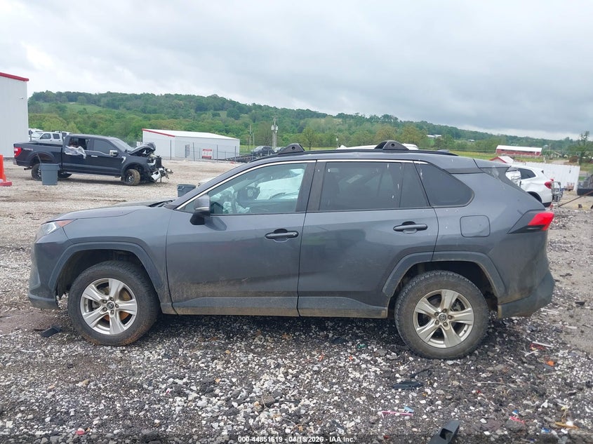 2020 Toyota Rav4 Xle VIN: 2T3W1RFV9LW096435 Lot: 44851619