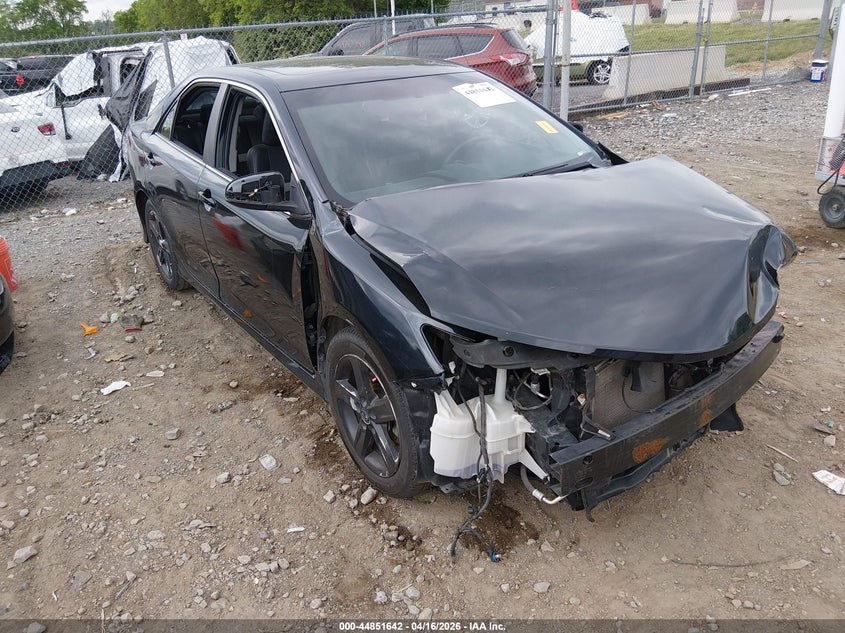 2013 TOYOTA CAMRY auction photo 1
