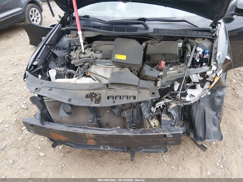 2013 TOYOTA CAMRY auction photo 6