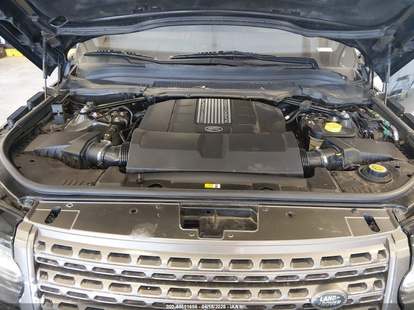 2015 Land Rover Range Rover 5.0L V8 Supercharged VIN: SALGS2TF4FA228972 Lot: 44851656