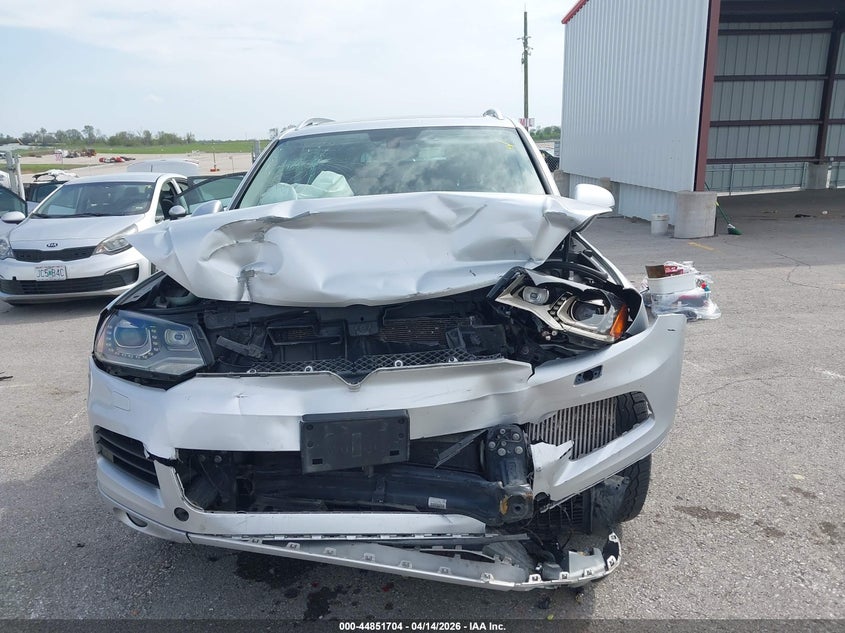 2013 Volkswagen Touareg Tdi Executive VIN: WVGEP9BP3DD006465 Lot: 44851704