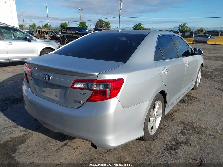 2014 Toyota Camry Hybrid Se Limited Edition