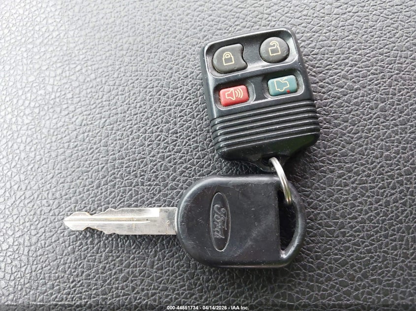 2008 Ford Explorer Xlt VIN: 1FMEU73888UA13969 Lot: 44851734