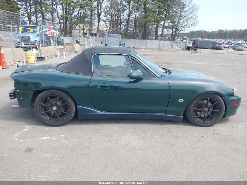 2001 Mazda Mx-5 Miata Ls/Special Edition VIN: JM1NB353310210145 Lot: 44851777