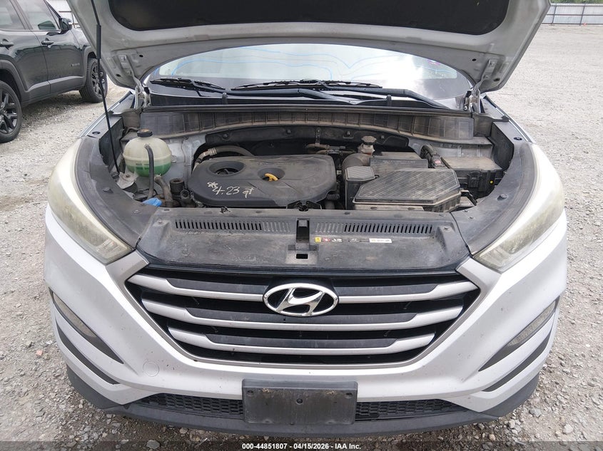 2017 Hyundai Tucson Se VIN: KM8J33A42HU484493 Lot: 44851807