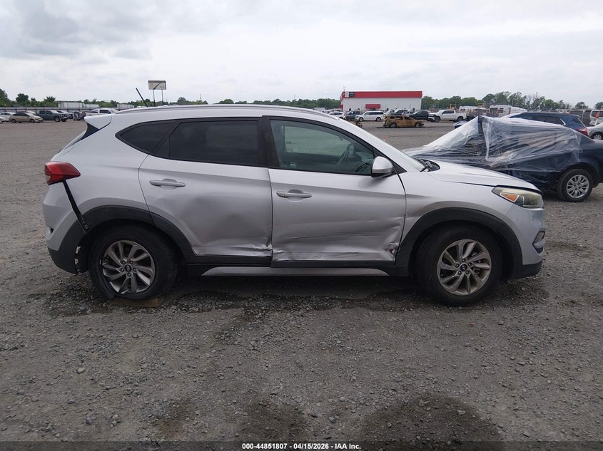 2017 Hyundai Tucson Se VIN: KM8J33A42HU484493 Lot: 44851807
