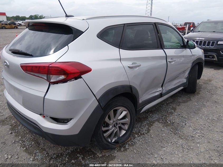 2017 Hyundai Tucson Se VIN: KM8J33A42HU484493 Lot: 44851807