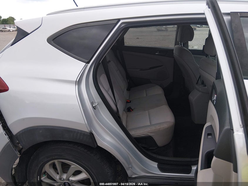 2017 Hyundai Tucson Se VIN: KM8J33A42HU484493 Lot: 44851807