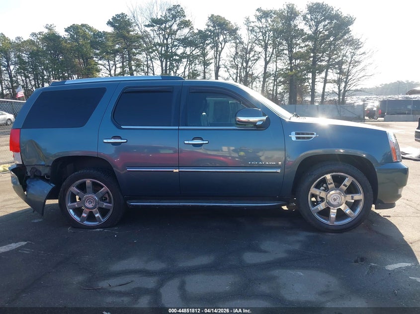 2009 Cadillac Escalade Standard VIN: 1GYFK232X9R104866 Lot: 44851812