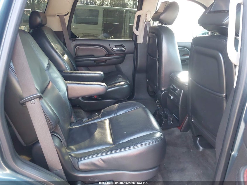 2009 Cadillac Escalade Standard VIN: 1GYFK232X9R104866 Lot: 44851812