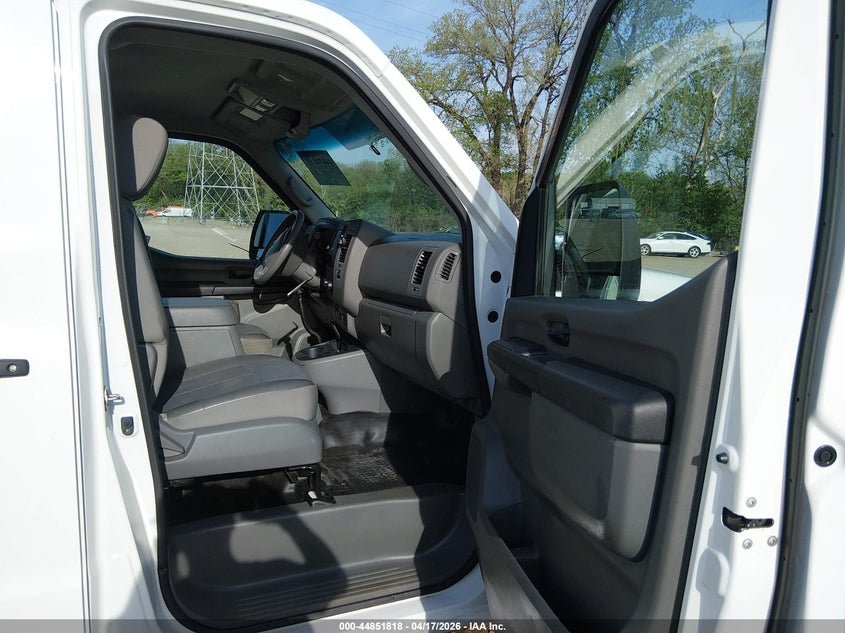2020 NISSAN NV CARGO NV2500 HD auction photo 5