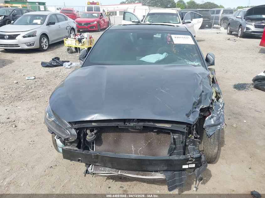 2019 Hyundai Veloster 2.0 Premium VIN: KMHTG6AF6KU007301 Lot: 44851845