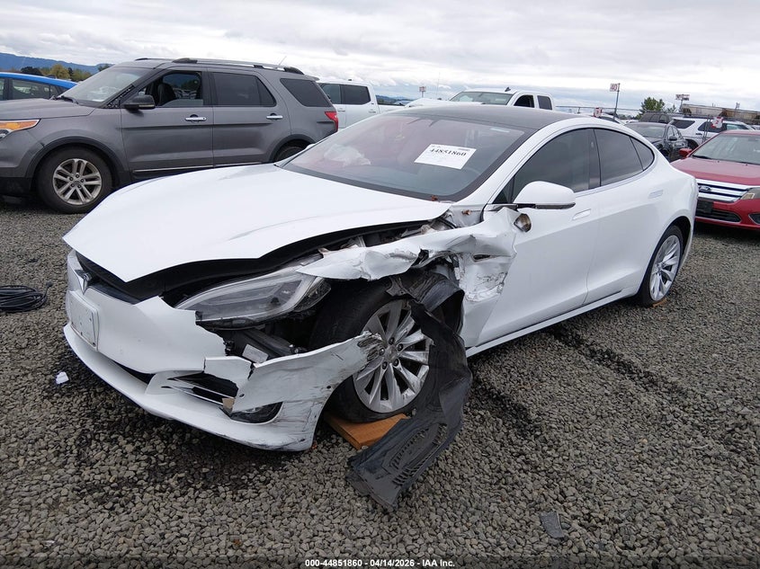 Vin: 5yjsa1e21hf198428, lot: 45349168, tesla model s 100d/60d/75d/90d/p100d 20172