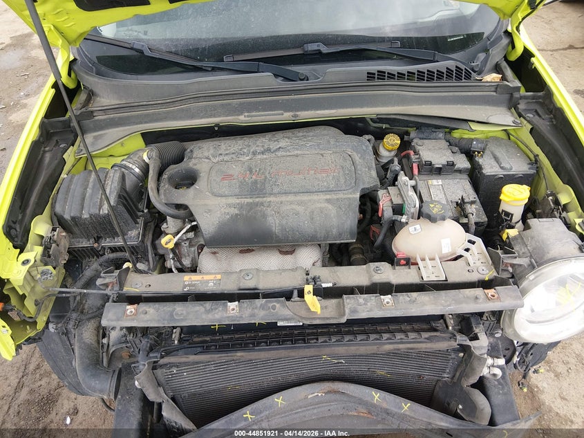 2017 Jeep Renegade Trailhawk 4X4 VIN: ZACCJBCB9HPE97493 Lot: 44851921