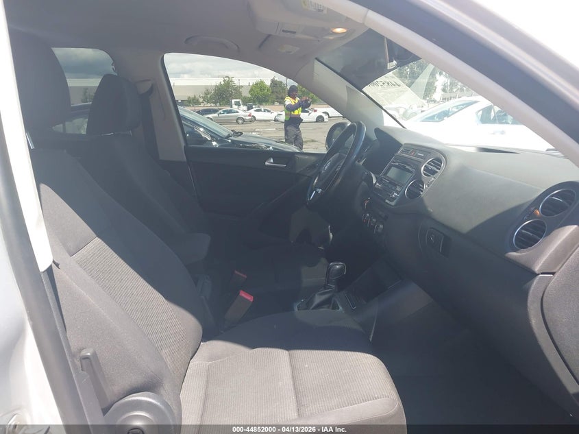 2013 Volkswagen Tiguan S