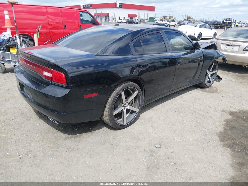 Vin: 2c3cdxdg8eh147162, lot: 45349385, dodge charger 20144