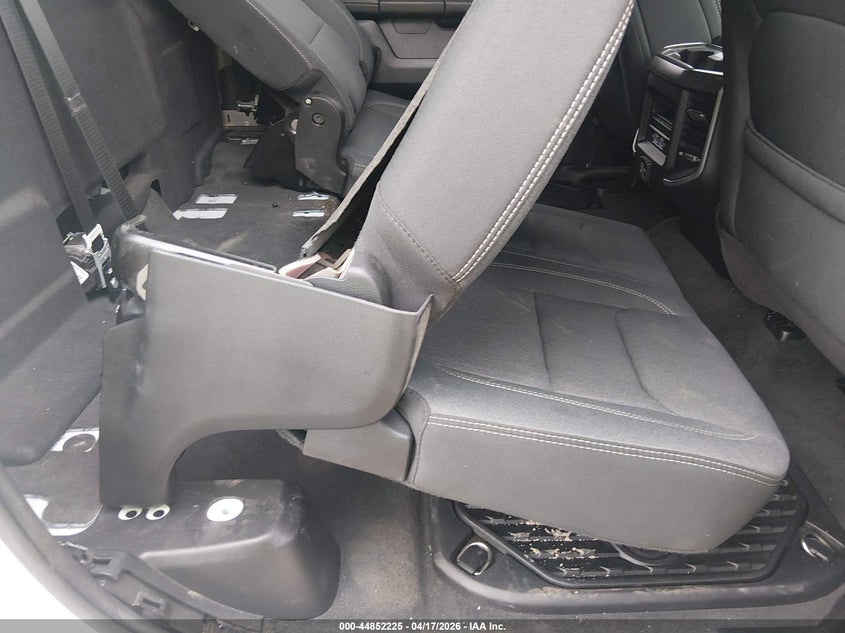 2021 RAM 1500 auction photo 6