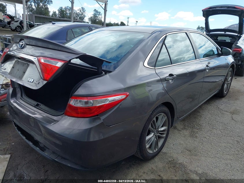 2016 Toyota Camry Hybrid Se