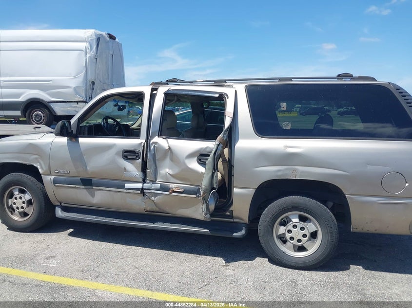 2001 Chevrolet Suburban 1500 Ls VIN: 3GNEC16T91G100042 Lot: 44852284