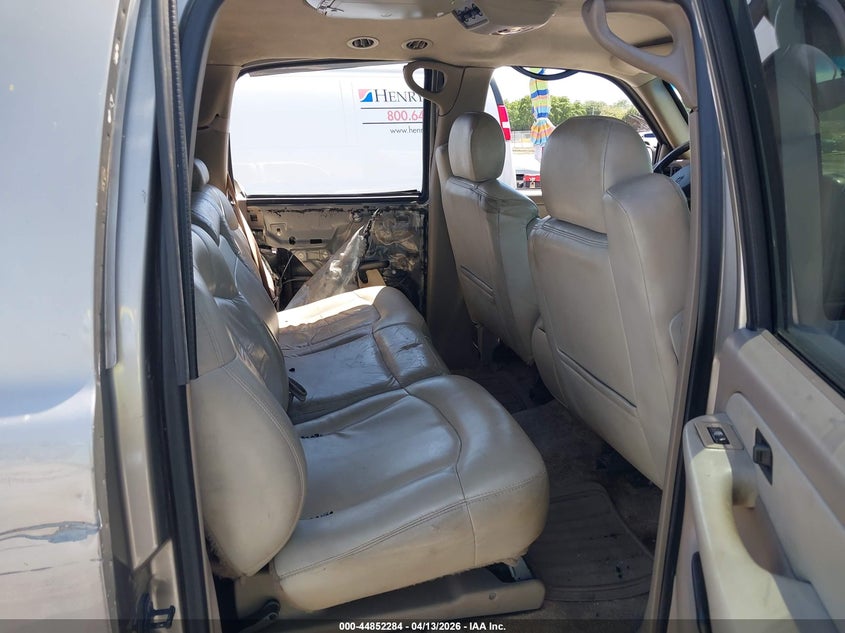 2001 Chevrolet Suburban 1500 Ls VIN: 3GNEC16T91G100042 Lot: 44852284