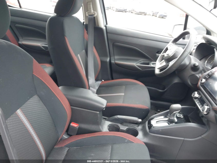 2024 Nissan Versa 1.6 Sr