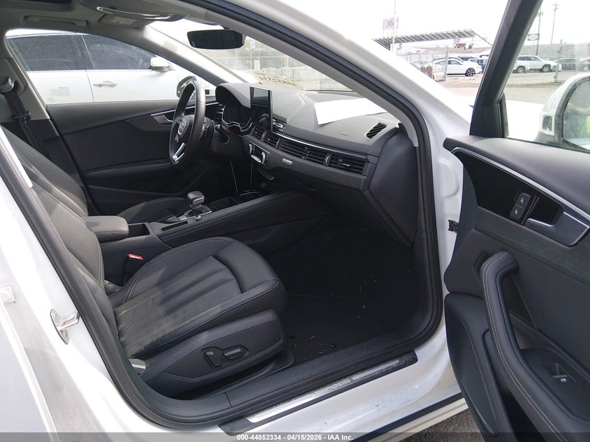 2021 Audi A4 allroad 2.0 A4 Allroad Premium Plus 45 Tfsi Quattro S Tronic white Lot 111044852334 Vin WA18AAF41MA070830