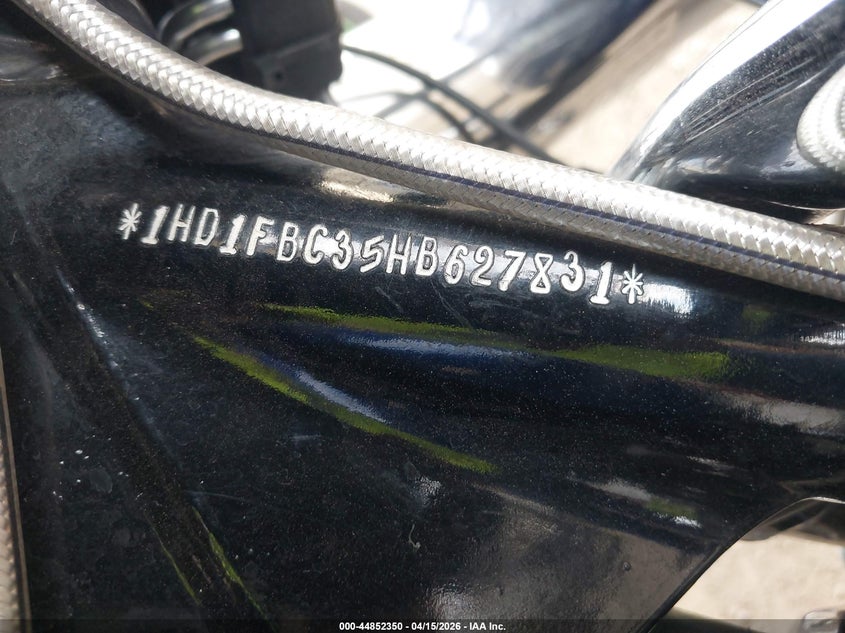 2017 Harley-Davidson Flhr Road King VIN: 1HD1FBC35HB627831 Lot: 44852350