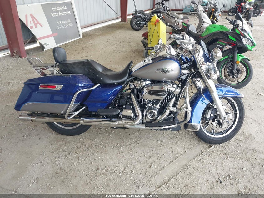 2017 Harley-Davidson Flhr Road King VIN: 1HD1FBC35HB627831 Lot: 44852350