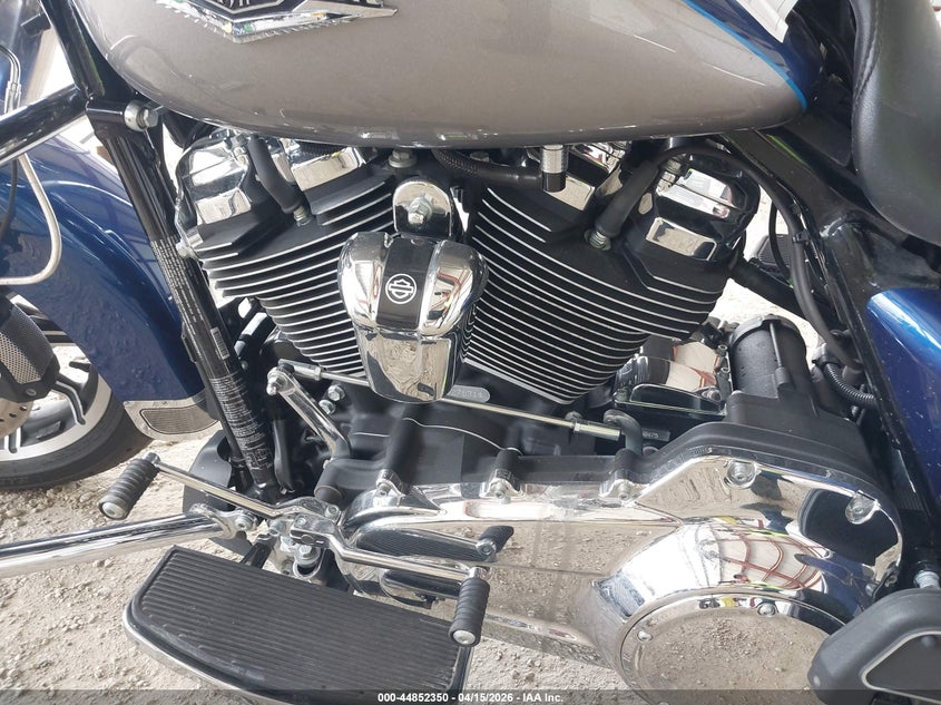 2017 Harley-Davidson Flhr Road King VIN: 1HD1FBC35HB627831 Lot: 44852350